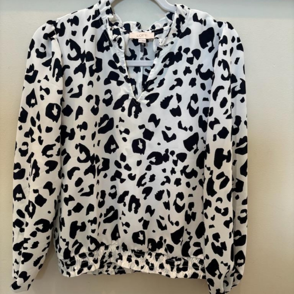LOFT Monochrome Abstract Print Blouse